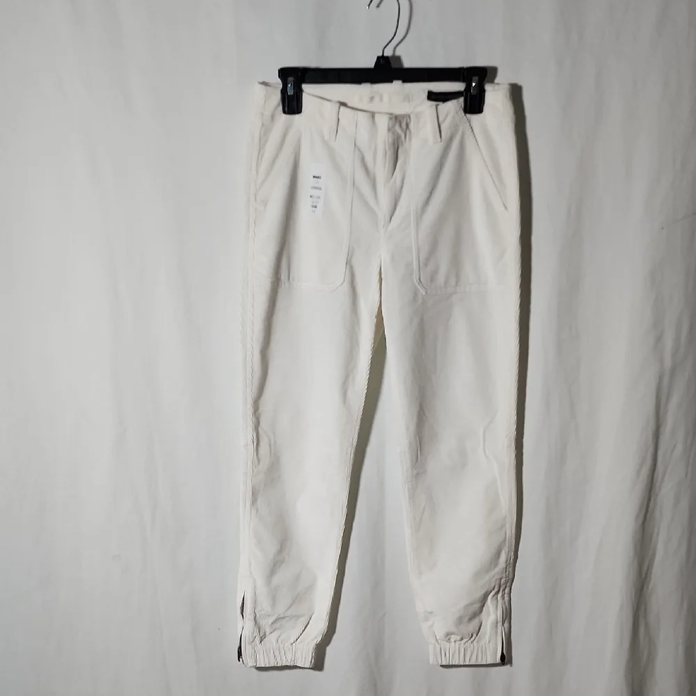 Banana Republic Men's Cream Chinos